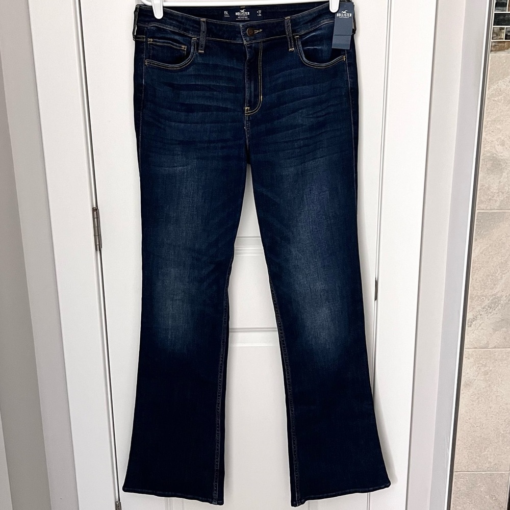 NWT Women’s Hollister Boot Cut Jeans